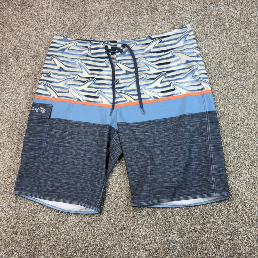 Salt Life SLXQD Board Shorts Mens 34 Blue Shark Fin Wave Pattern Cargo Pocket